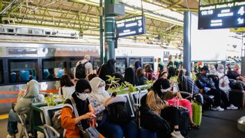 乗客の急増を予測して、カイダオプ1ジャカルタはイードアルアドハーの休日に8つの追加列車を準備します