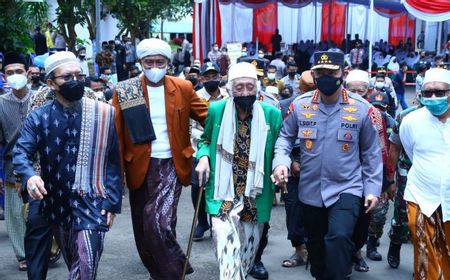 Kapolri: Ulama Ikut Vaksin Jadi Motivasi Masyarakat