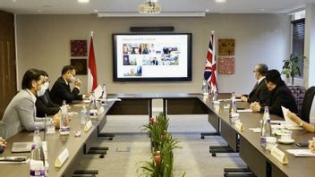 英国向印尼科学提供37亿印尼盾的赠款