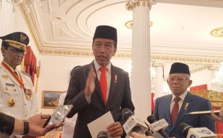 Resmi Dilantik, Jokowi Minta Sri Sultan-KGPAA Paku Alam X Fokus Kendalikan Harga Pangan dan Inflasi di DIY