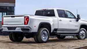 Chevrolet Hadirkan Silverado ZR2 Mesin Diesel untuk 2024