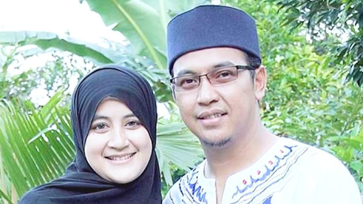 Umi Pipik Opens Up About Oki Setiana Dewi's Issue As Uje's Third Wife