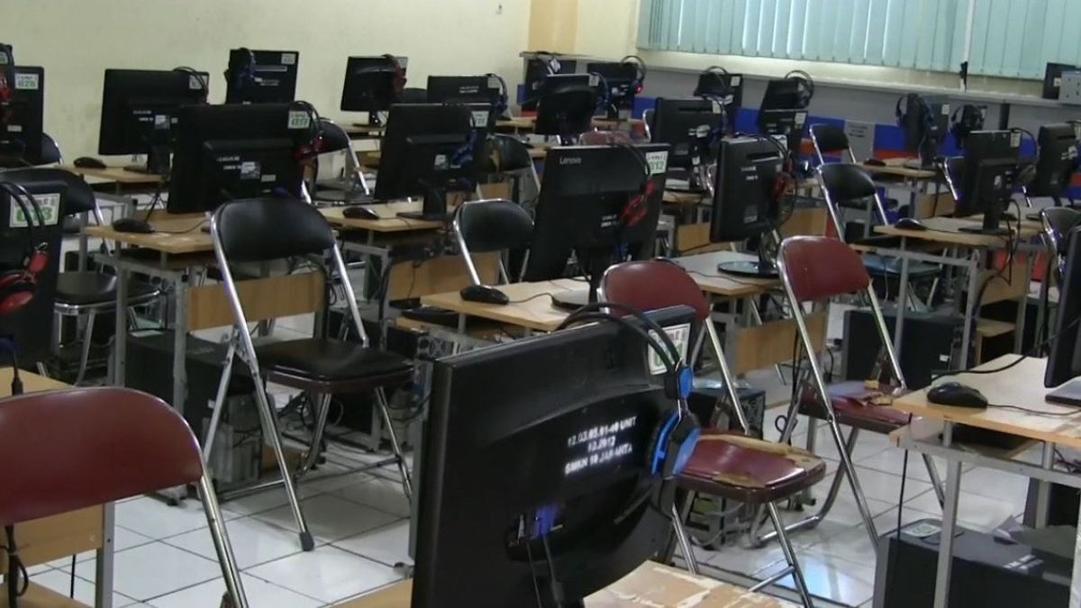 北苏门答腊岛的21所学校因COVID-19的传播而停止面对面学习