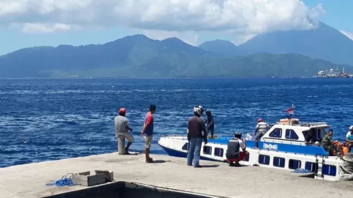 哈马黑拉水域有机会被高达4米的海浪击中，BMKG提醒巡航警报