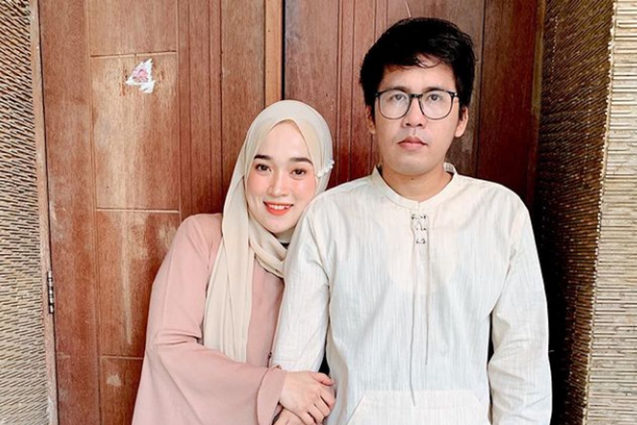 A Month After Admitting Wrong With Nissa Sabyan, Ayus Sabyan Officially  Divorced
