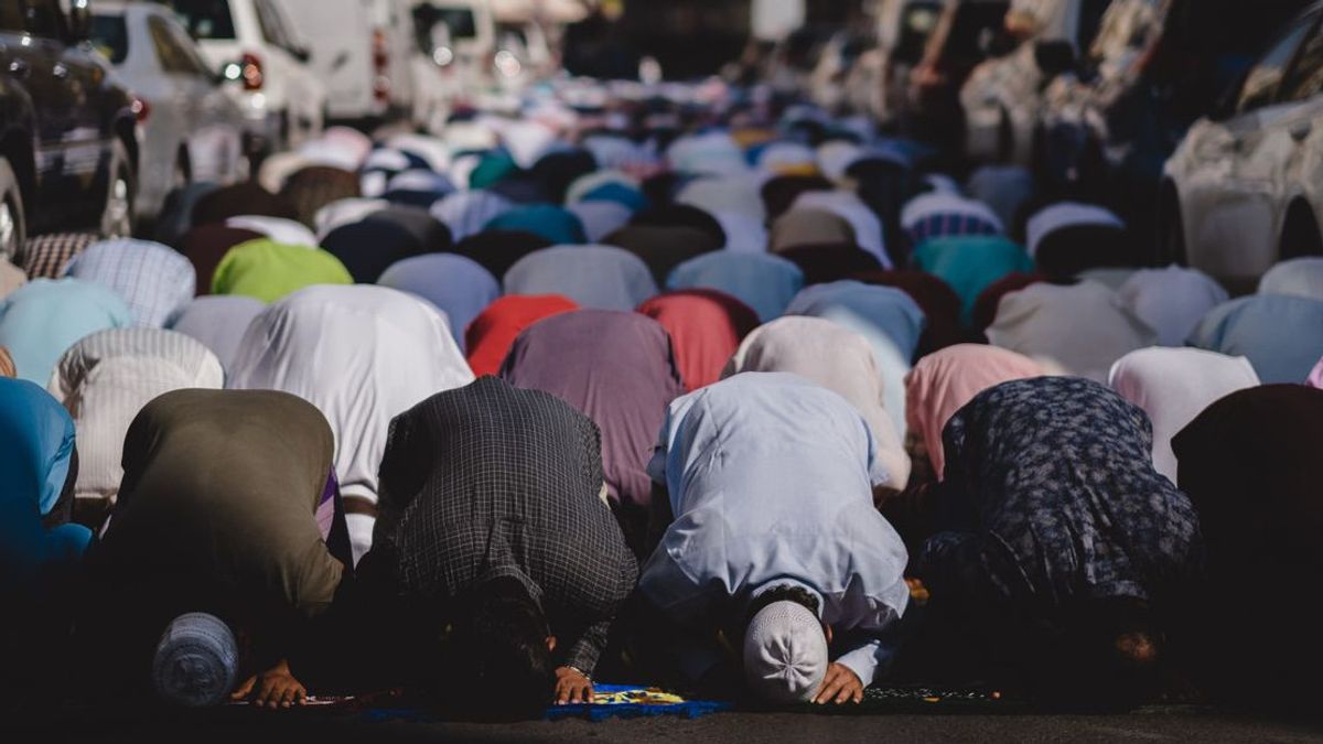 子供と高齢者は、会衆でイードアルアドハーの祈りに参加しないように求められます