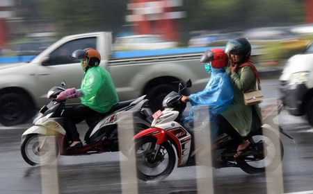 Cuaca Kamis 13 Juni: Jakarta Berawan, Pulau Jawa dan Sumatra Masih Diguyur Hujan