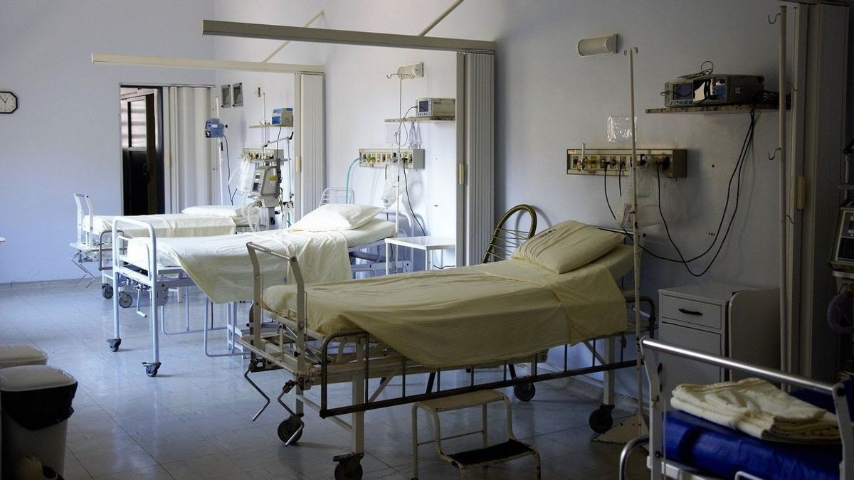 塔西克马拉雅卫生局检查死于急性肾脏的儿童的病史
