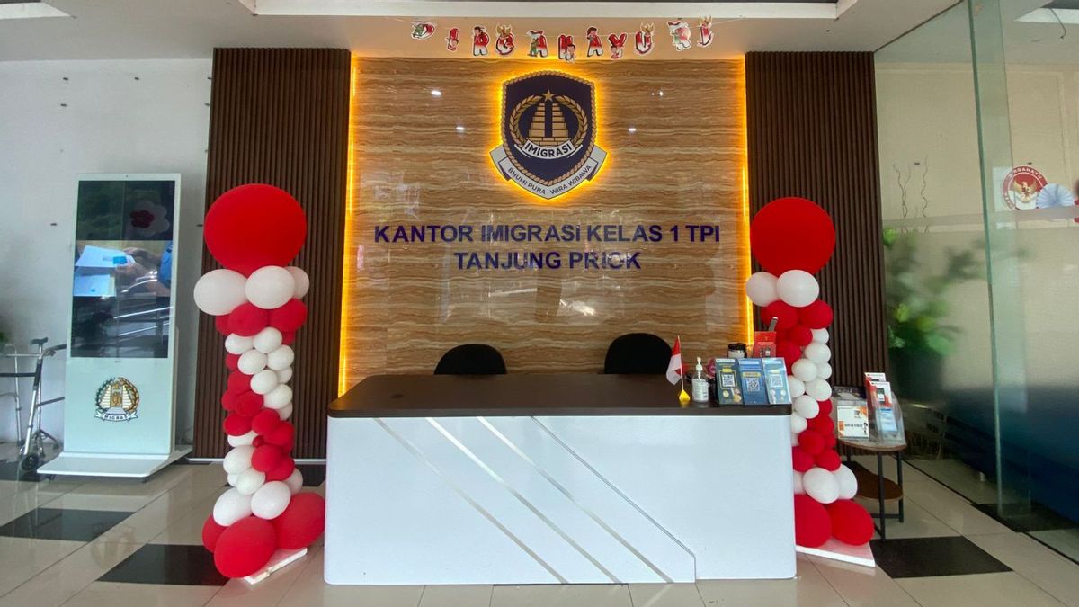 Agus' Name Gets An Interesting Gift If He Makes A Passport At Tanjung Priok Immigration
