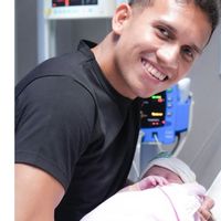 Ini Dia Cucu Uje, Egy Maulana Vikri dan Adiba Khanza Umumkan Kelahiran Putri Pertama