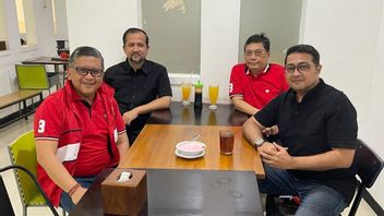 Secretary General Of PDIP And Democrats Meet In Blok M, Discuss Opportunities For Political Cooperation In The 2024 Election