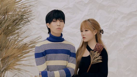 AKMU يجدد عقده مع YG Entertainment