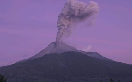 Gunung Lewotobi Laki-Laki di Flores Kembali Erupsi Setinggi 700 meter