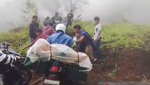 Longsor Tutup Jalan Wisata Menuju Pusuk Sembalun, Akses di Kaki Rinjani Terputus