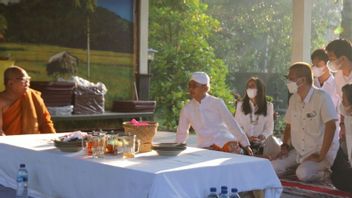 Hundreds Of Buddhists Hold Prayers Of Happiness At Borobudur, Venerable Bhikkhu: Make It A Religious Tourism Destination