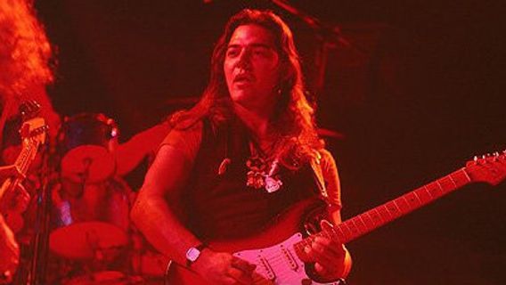 Merayakan Kehidupan Tommy Bolin dengan Kumpulan Trek yang 'Hilang'