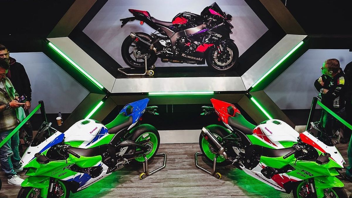 Kawasaki Launches 40 Units Of ZX10RR 2024 An Anniversary 40 Years Of