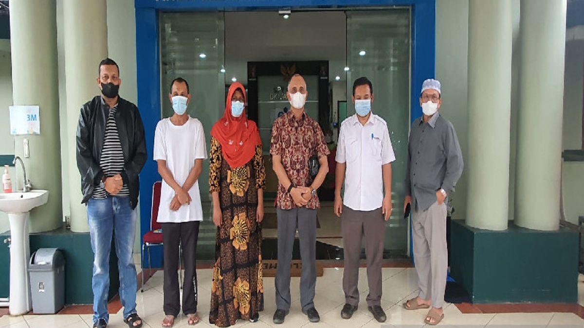 After Undergoing Quarantine At The Athlete House, 2 Acehnese Who Were Deported By Malaysia Were Immediately Repatriated
