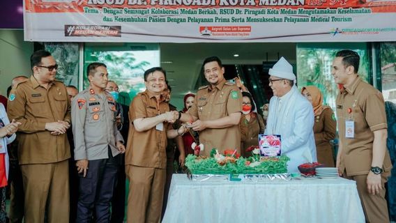 Bobby Nasution Ingatkan Nakes RSUD dr Pirngadi Medan Beri Pelayanan Terbaik