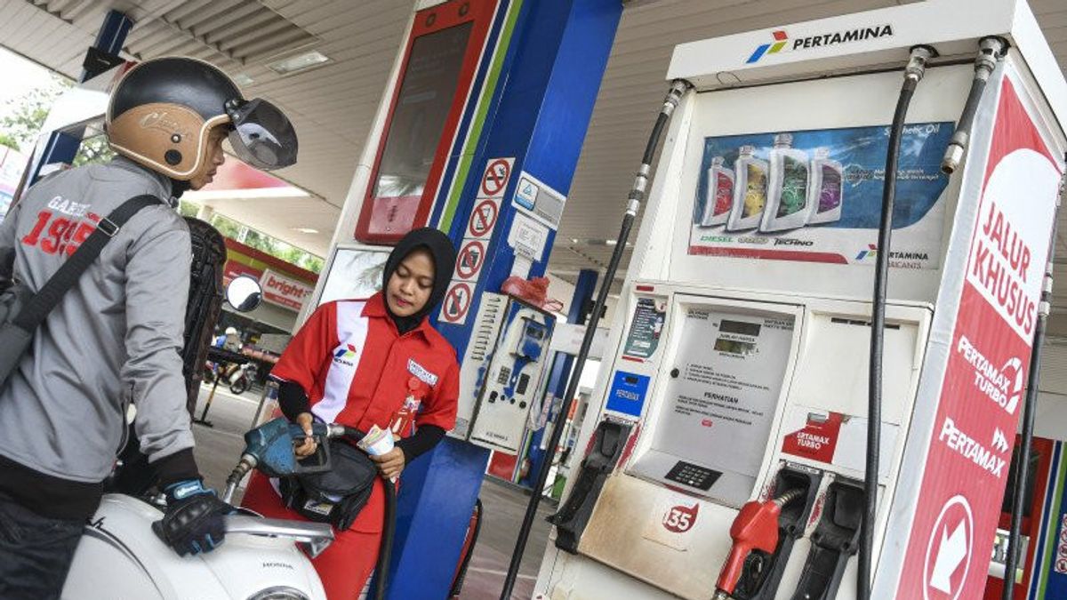 Pertamina's Latest Price Of Fuel In 34 Provinces After Pertamax Down To IDR 12,800 Per Liter