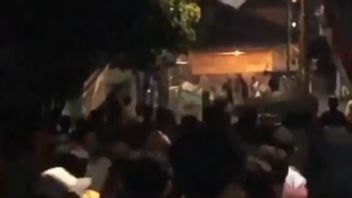 ビデオ:鋭い武器によって殺された1人、新しいジョハル・タウランの握り 