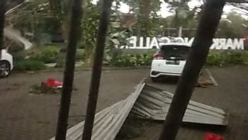 BPBD西多阿霍·贾蒂姆记录4个村庄的291所房屋因强风而受损