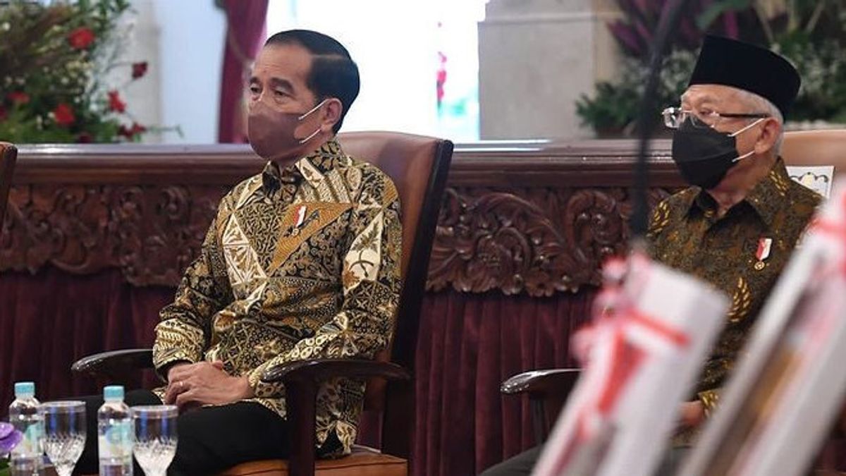 Jokowi Célèbre Le Réveillon Du Nouvel An Au Palais De Bogor En Famille, Ma’ruf Amin Tient Une Prière Commune