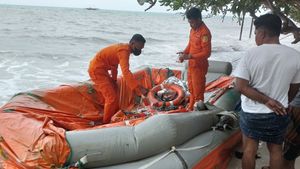 Hari ke-7, SAR Gabungan Belum Temukan 6 ABK Kapal TB Muara Sejati yang Tenggelam di Selat Karimata