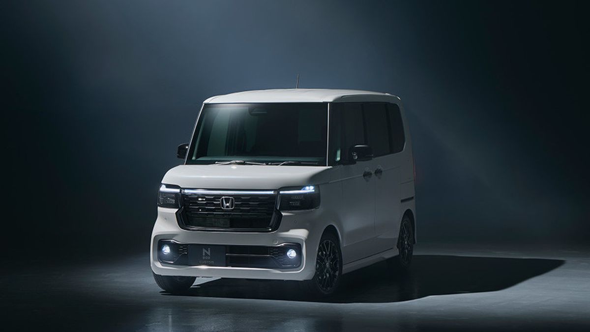 Honda Rilis N-BOX CUSTOM "BLACK STYLE", Lebih Elegan dan Maskulin