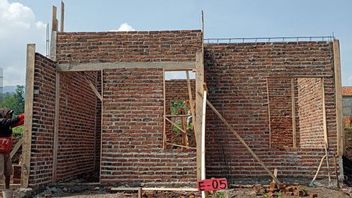 万丹DPW Ormas的负责人向警方报告与Mangkrak House项目有关