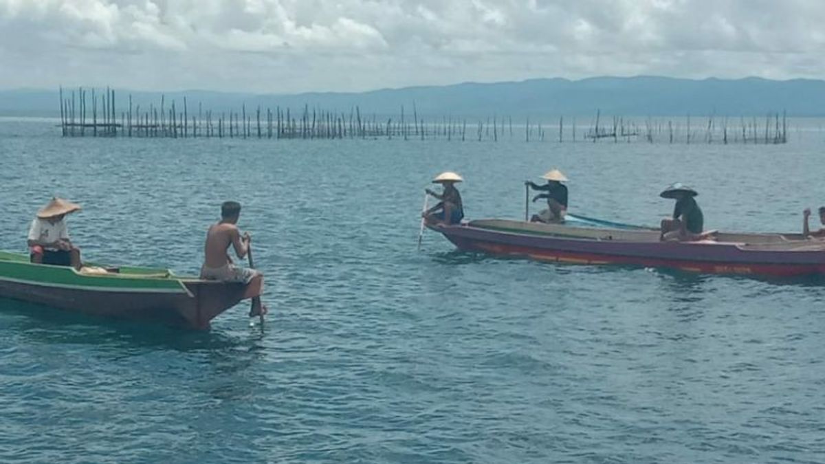 Lebaran旅行者运输船在苏拉威西岛东南部的Muna Waters坠毁和沉没