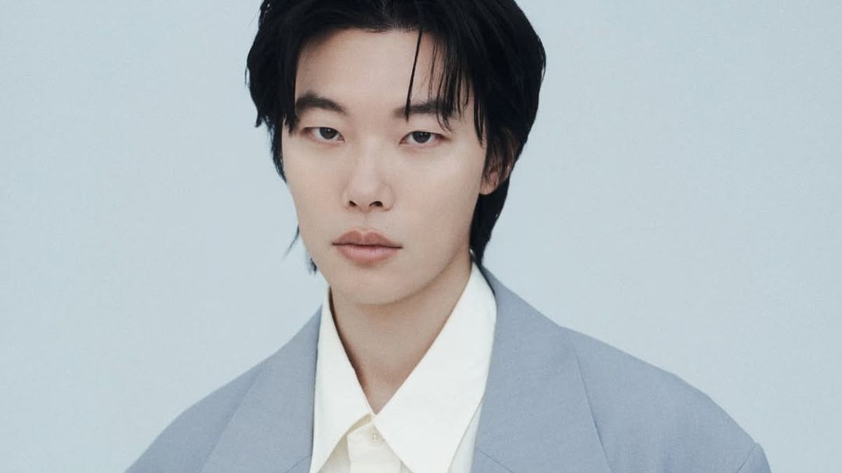 تم الكشف عن Ryu Jun Yeol يشارك في الاحتفال بمرور 10 سنوات على Reply Drama 1988