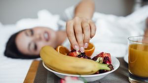 5 Cara Mengatasi Insomnia saat Diet Ketat, Pastikan Nutrisi Terpenuhi