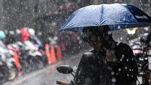Cuaca Jakarta Hari Ini: Cerah di Pagi, Hujan di Malam Hari