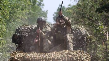 Des missiles russes tuent trois personnes dans la colonie ukrainienne Mykolaiv