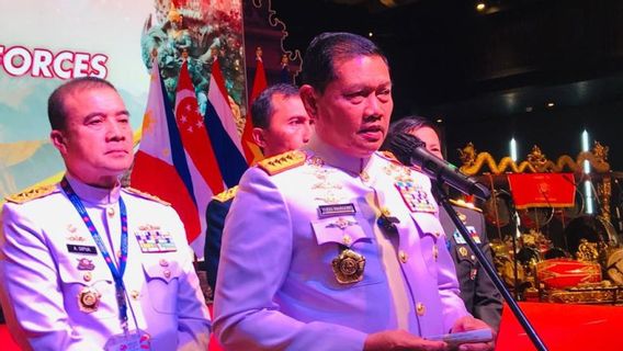 TNI Commander Still Chooses Persuasive Ways To Free Pilots From KKB