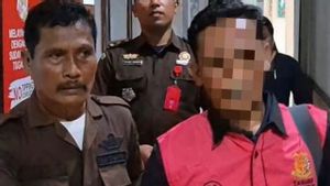 Jadi Tersangka Korupsi BLT Dan Dana Desa, AJs Kades Kerongkong Lombok Timur Ditahan