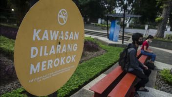 ليس فقط الغرامة ، يقترح DPRD عقوبات العمل الاجتماعي لمنتهكي لائحة المنطقة المحظورة لغير المدخنين