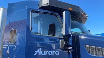 オーロラは2023年までに運営されている自律トラック事業に参入する準備ができています