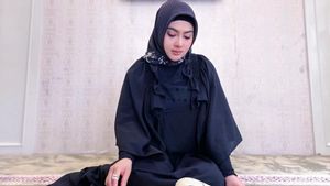 Khatam Al-Quran 2 Kali selama Ramadan, Princess Syahrini Diganjar Ratusan Ribu Like