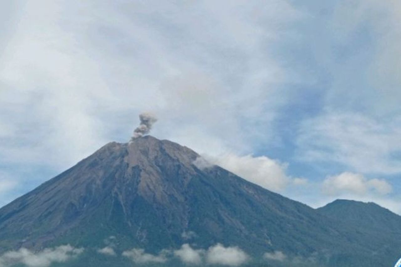 塞梅鲁火山火山喷发的三倍火山爆发