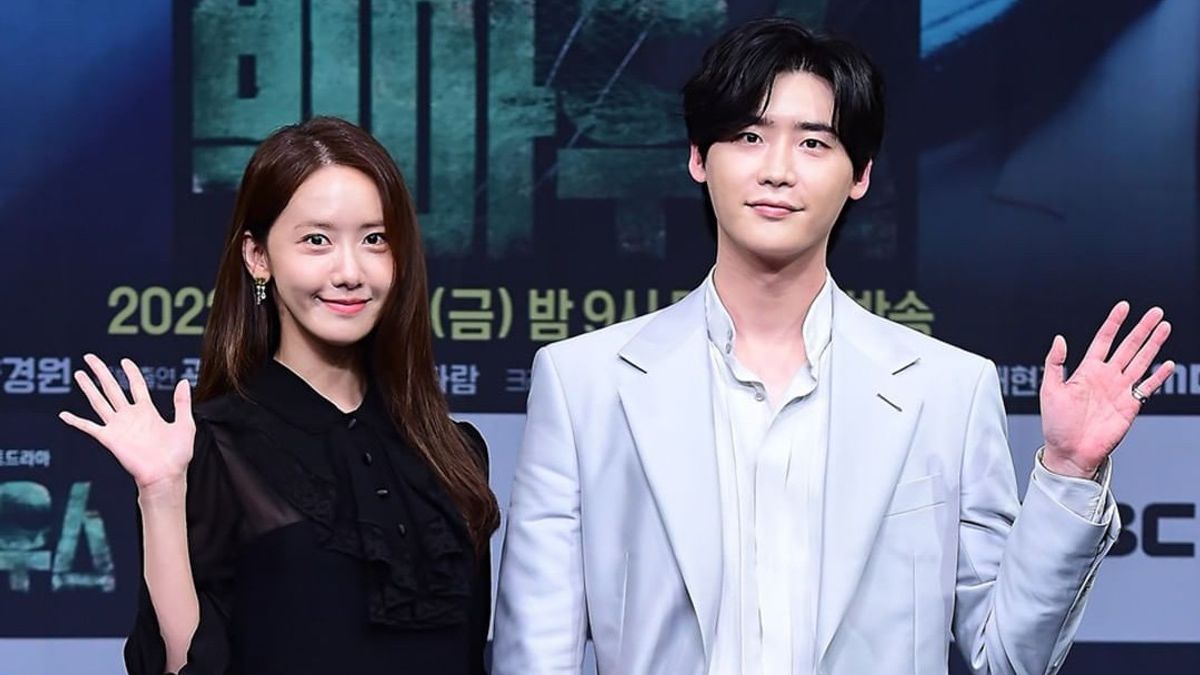 How Lee Jong Suk And SNSD's YoonA Bring Husband And Wife Characters To Life  In Big