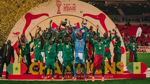 Gelar Juara Dicabut, Senegal Tetap Pamerkan Trofi Piala Afrika 