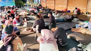 Keluarga Korban KMP Tunu Berharap Operasi SAR Terus Diperpanjang