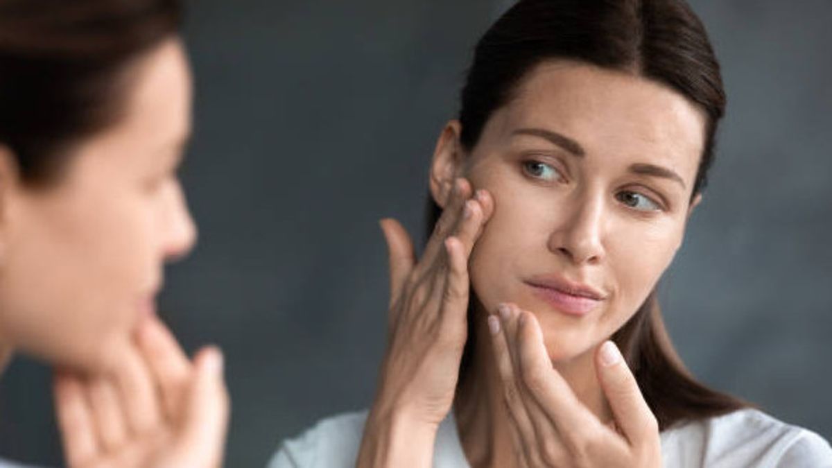 5 Tips Mengatasi Wajah Kering Agar Tak Mengganggu Kecantikan Kulit