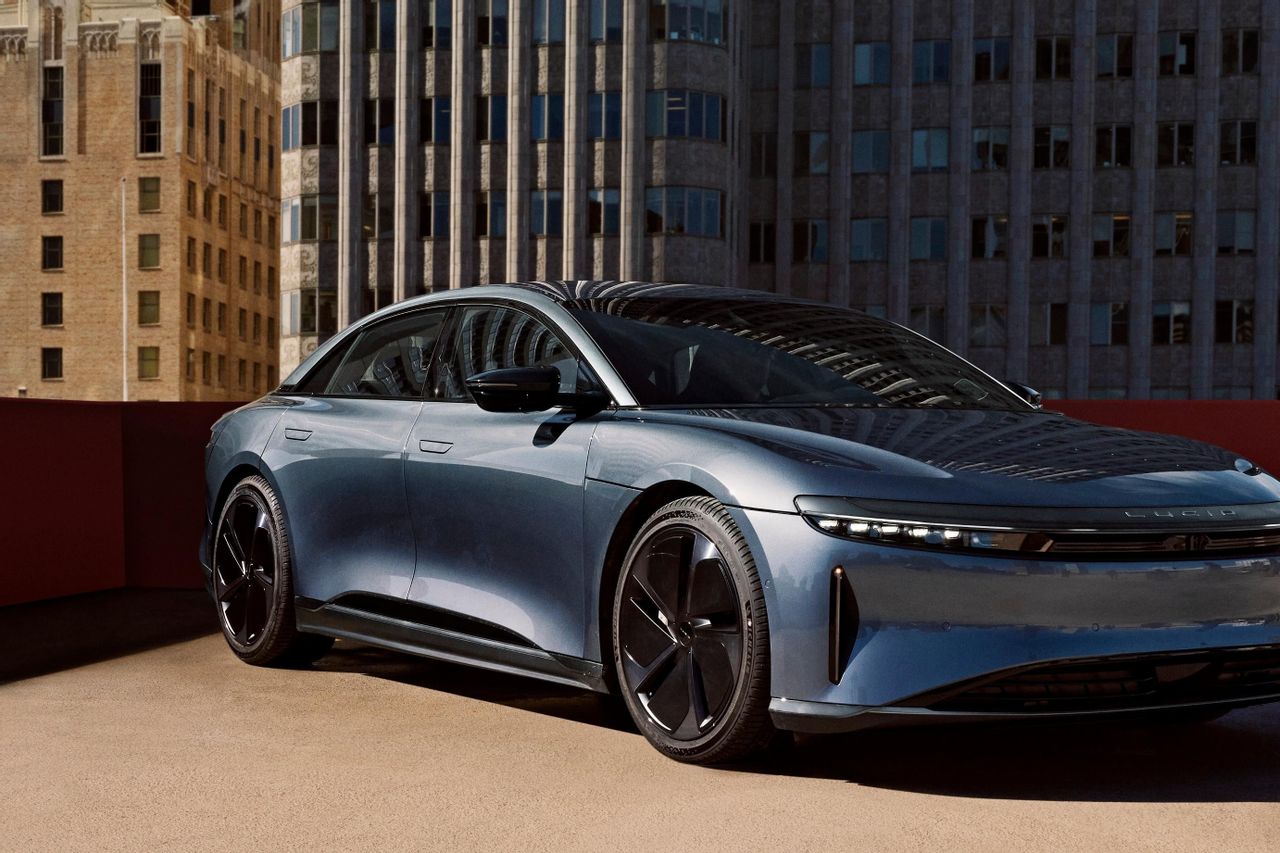 Lucid Exceeds Expectations, Hands Over 1,967 Electric Cars In First Quarter