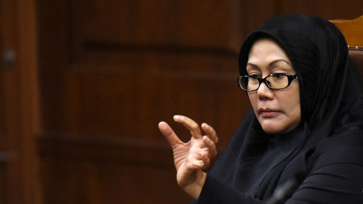 Memories Of Allegations Of Fake Certificate Ratu Atut Chosiyah