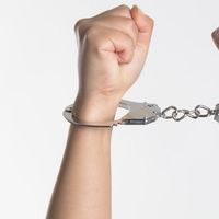 Penggerebekan PSK yang Dianggap Menyalahi Wewenang Anggota Parlemen