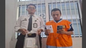 Diselipkan di Makanan, HP Diselundupkan ke Lapas Tulungagung!