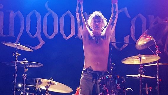 ジェームズ・コーメン、死んだばかりの元ドラマー・スコープオンズ、かつてイスラム教のヒーナ